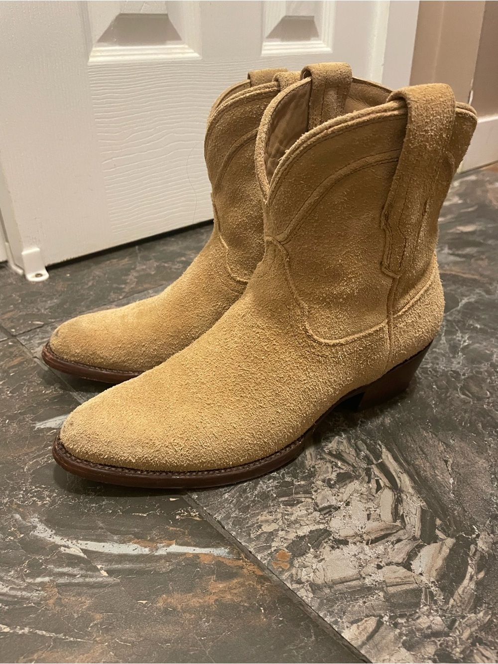 Tecovas Suede Western Ankle Boots - Tan size 6